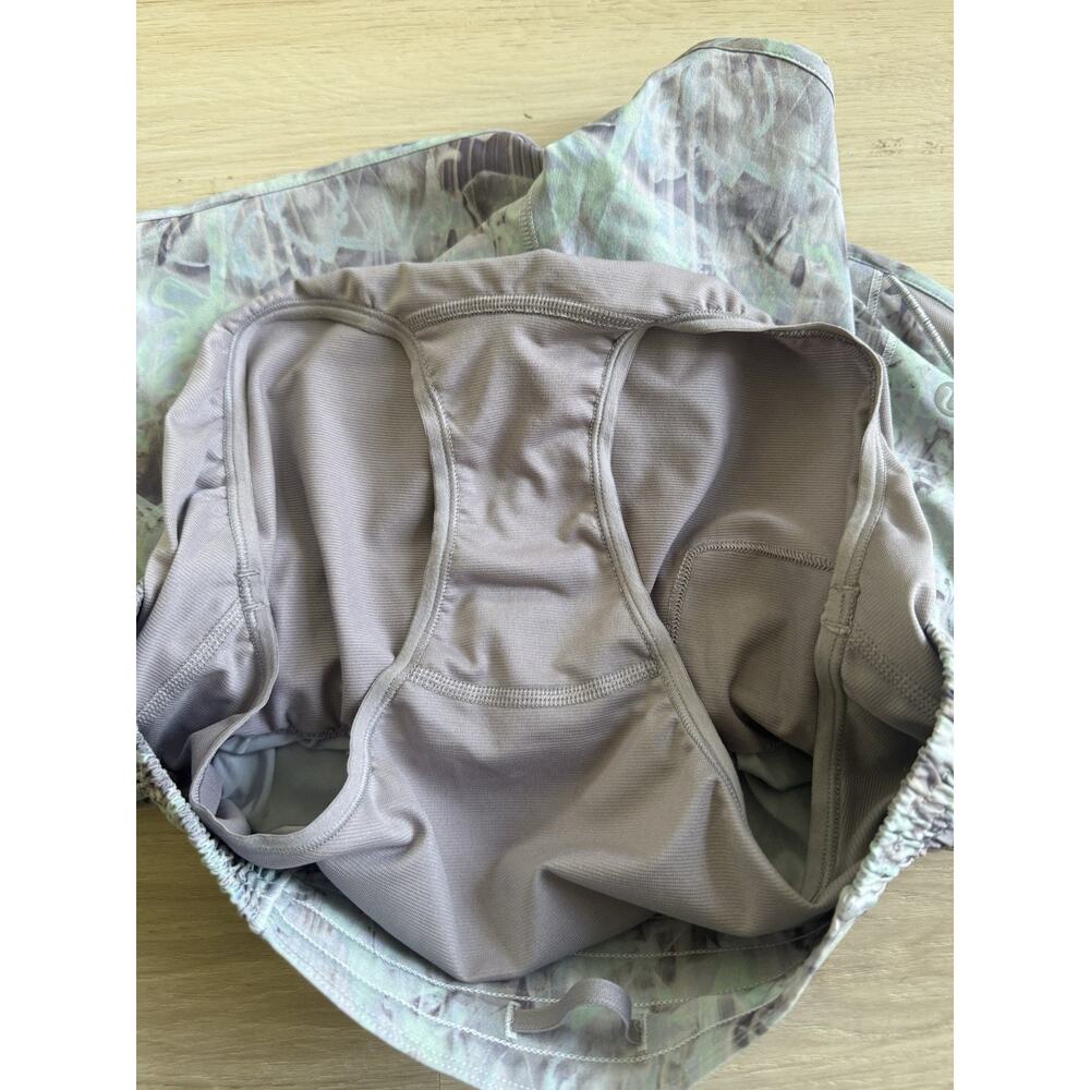 Lululemon Hotty Hot High-Rise Lined Shorts Plisse Bloom Multi Mauve Grey sz 6 - Picture 5 of 7